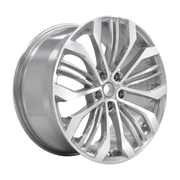 Dorimm DR-0087 Hyper Silver forged wheel, near-front three-quarter studio view